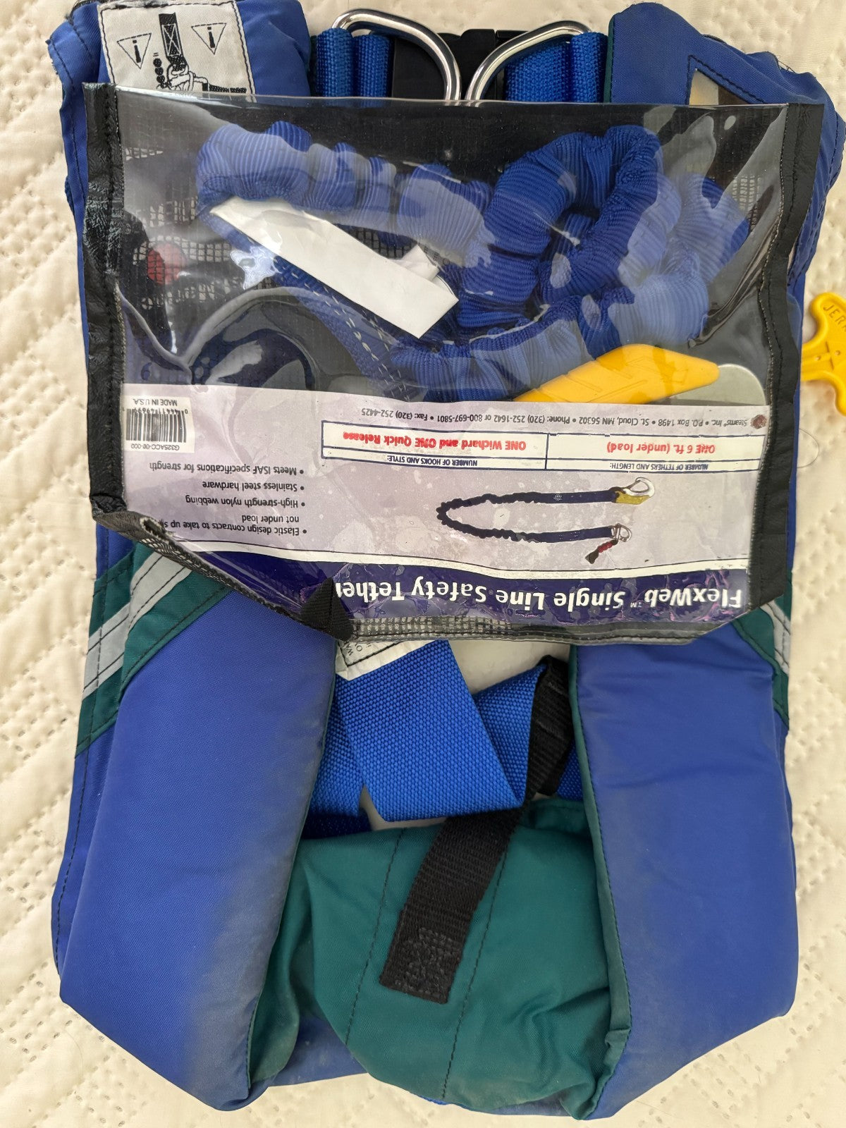 West Marine WM-38M PFD harness detail